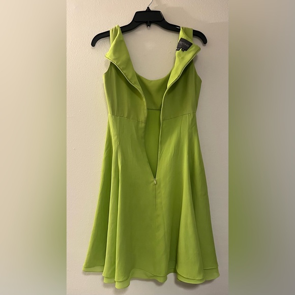 Vintage Kay Unger lime green dress runs small - Picture 4 of 12
